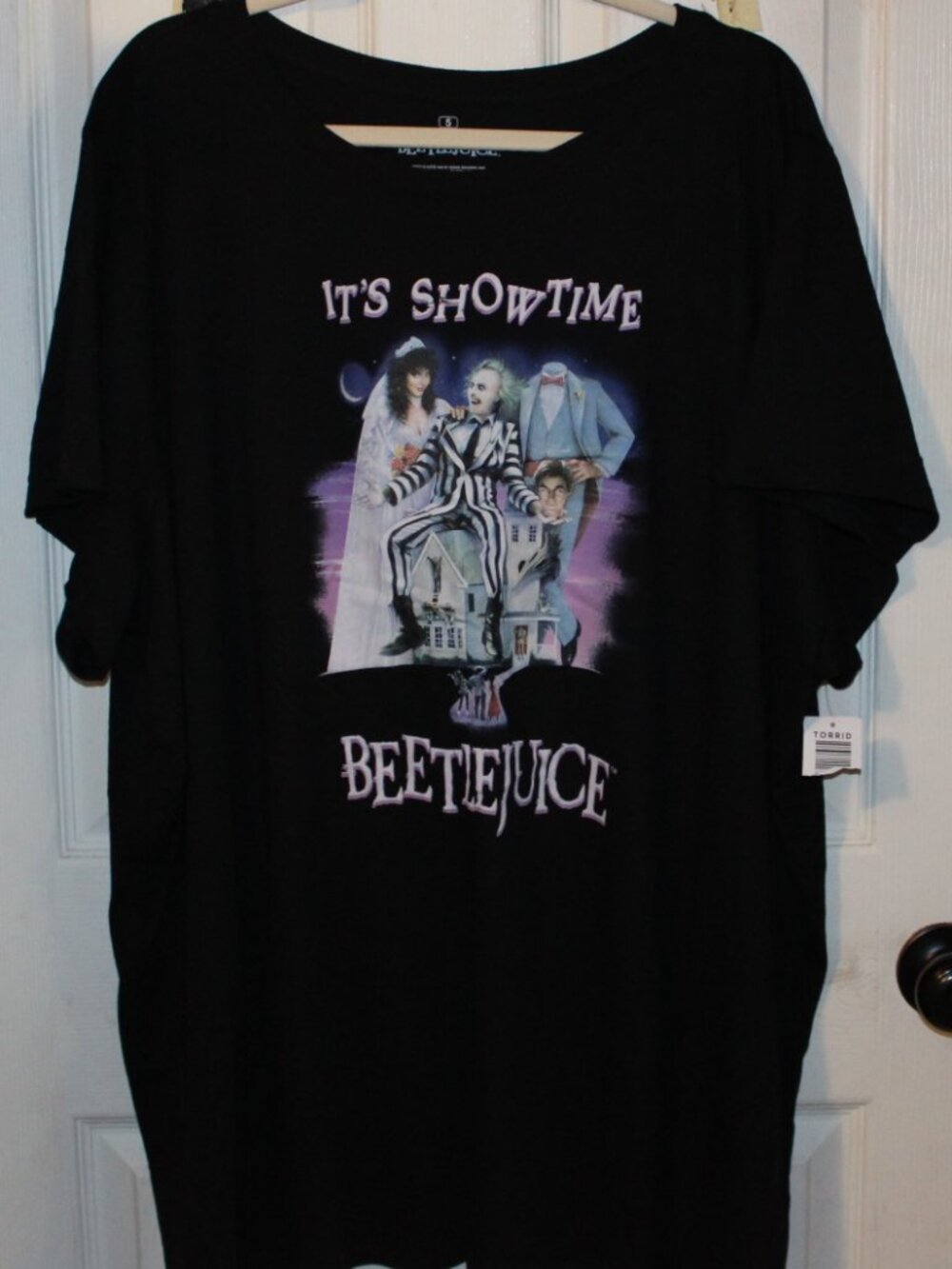 NWT Torrid Beetlejuice Tee Top 5X(28W)  FUN!!